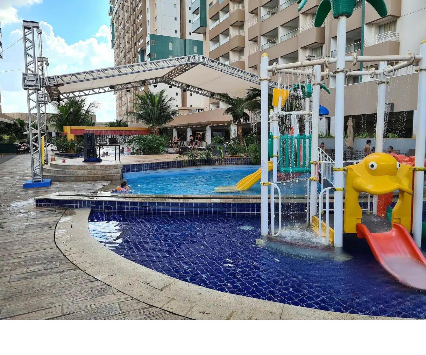 Olimpia Park Resort O Mais Divertido Resort Em Frente Ao Thermas Dos Laranjais - Pague Em Ate 12 Vezes Екстер'єр фото